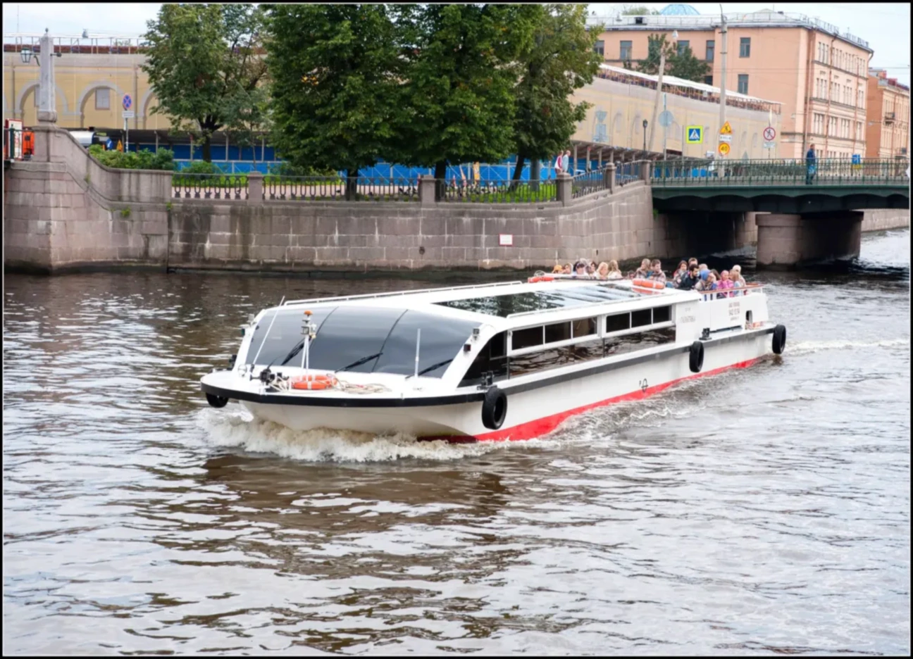 Теплоход «Галактика»